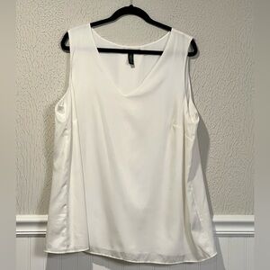 Elegant White Sleeveless Top